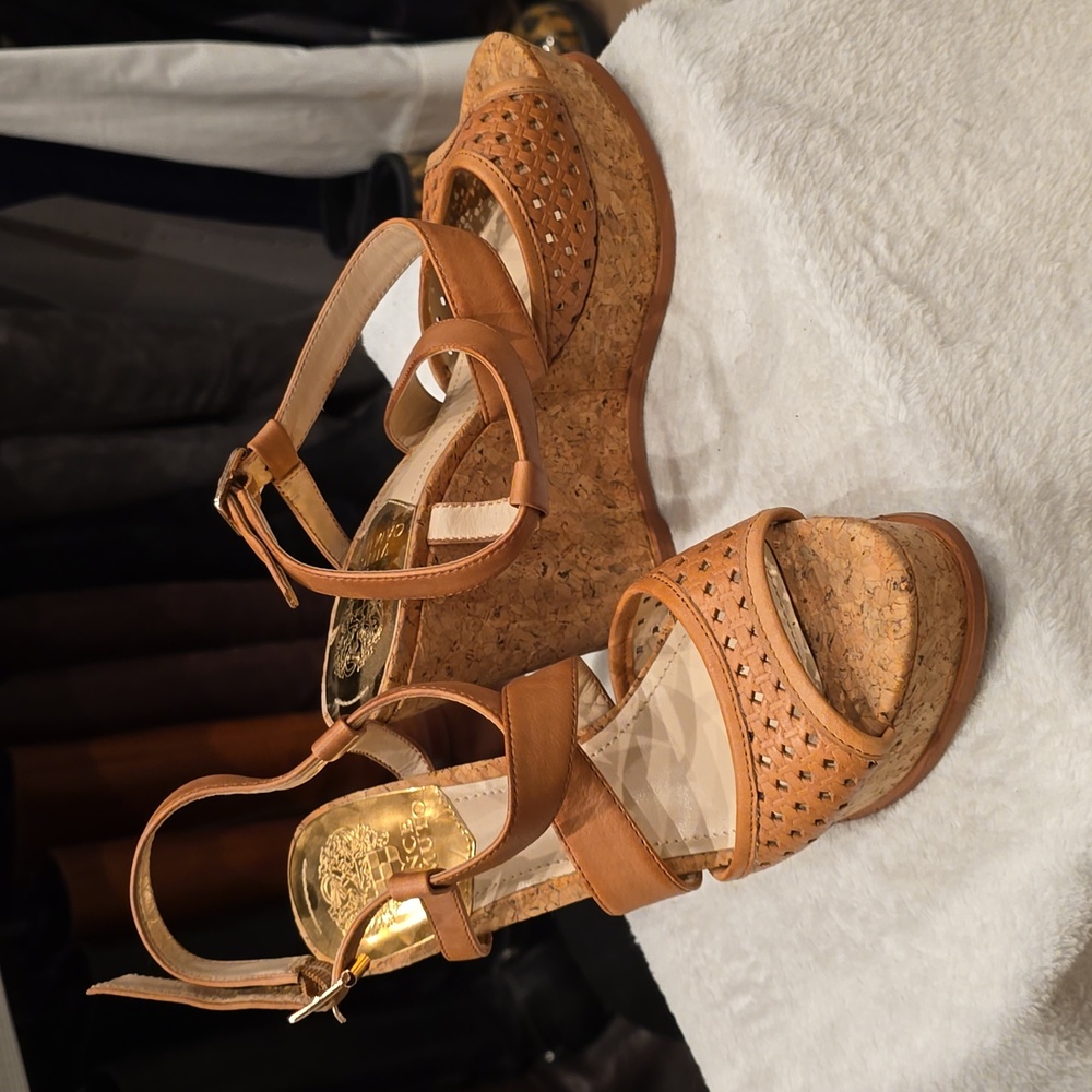 Vince Camuto wedges